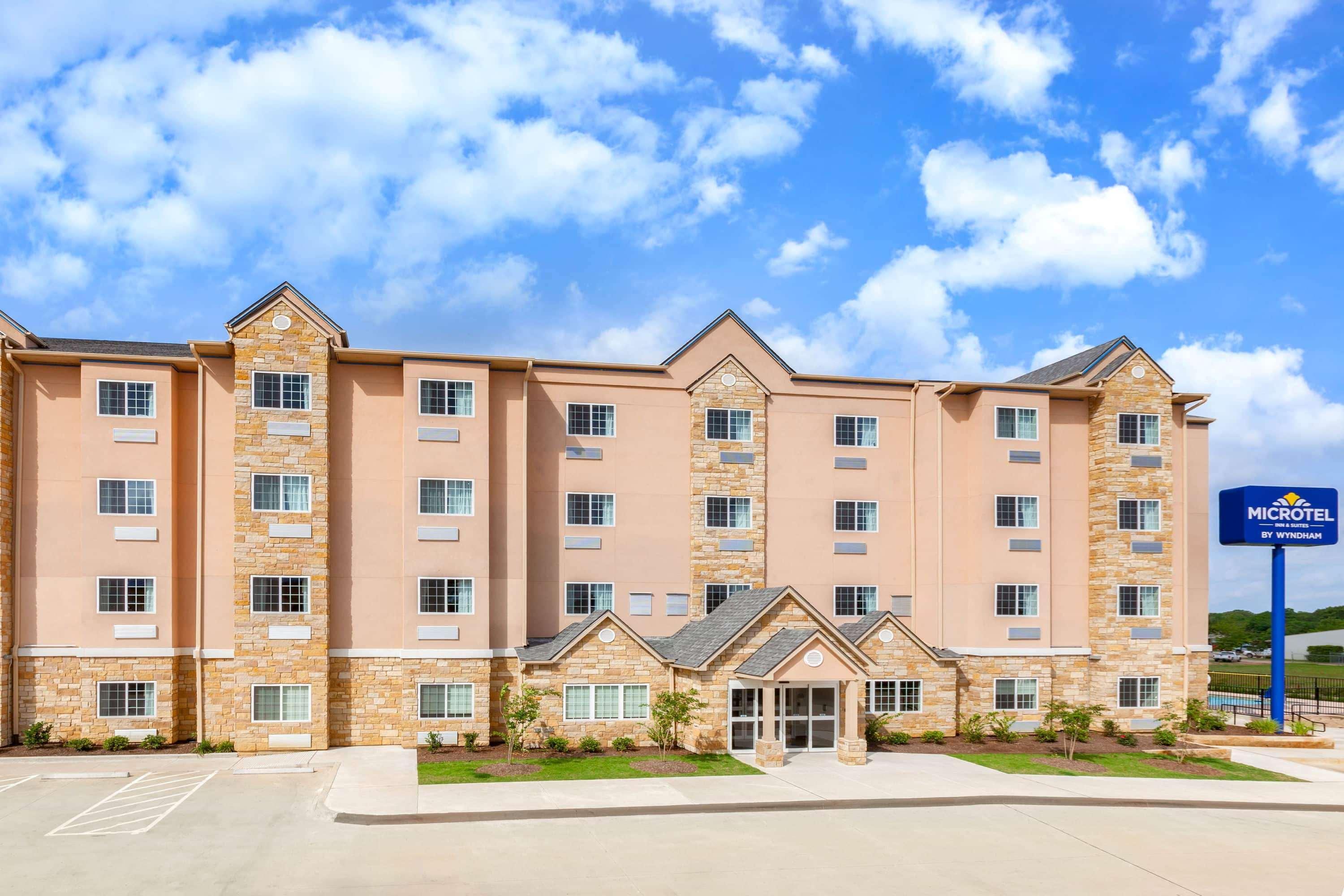 Microtel Inn & Suites By Wyndham College Station Exterior foto